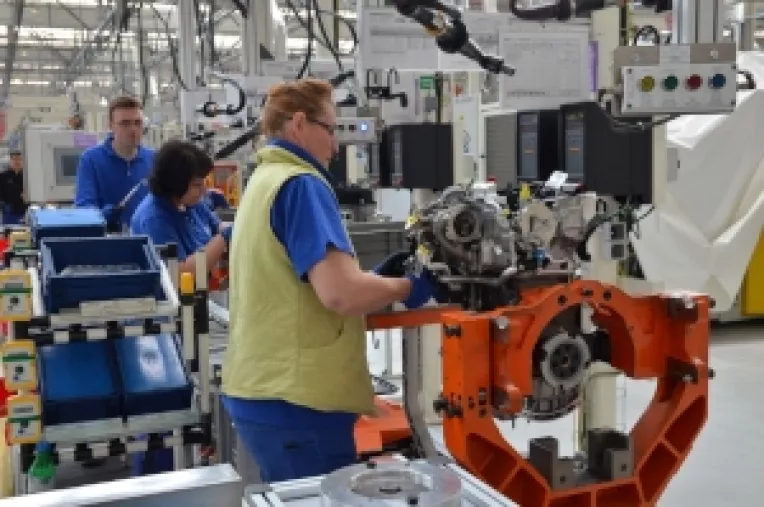 Cummins Generator Technologies isi muta intreaga productie de generatoare electrice din Anglia in Romania