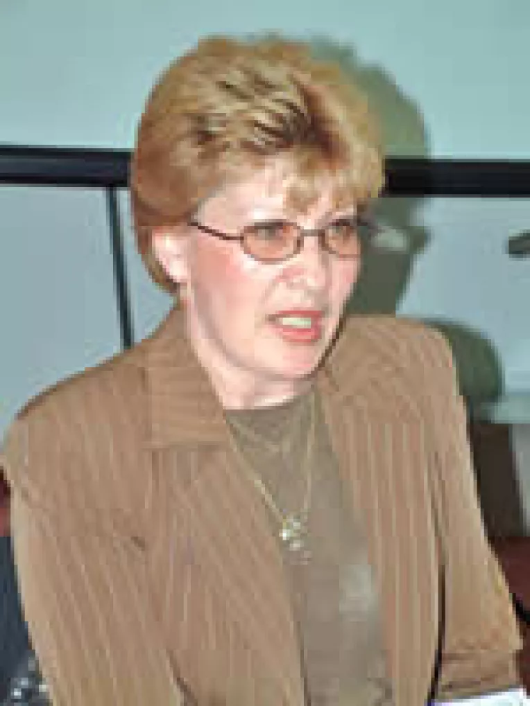 "Daca ar fi barbati adevarati, nu ar face pe victimele de partid”