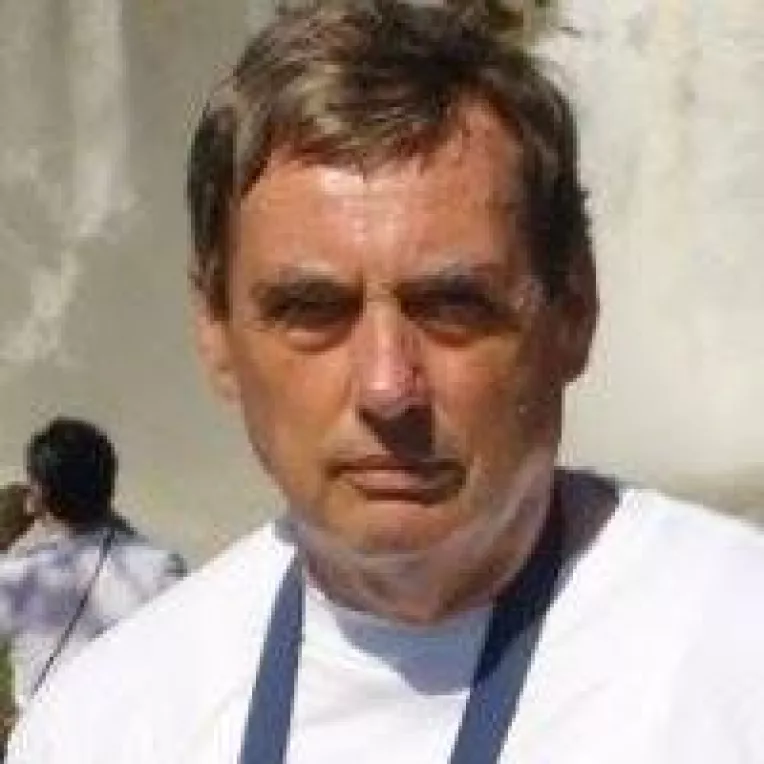 DAN D. FARCAS: Cel mai important ufolog roman contemporan