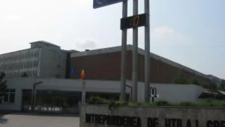 Zeci de firme doljene, avansate in grad